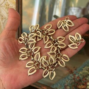 Charel Enamel Leaf Motif Necklace and Earring Set